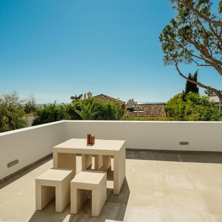 Villa Privada con Piscina y Jardín en Las Chapas, Marbella - Villa de 2 dormitorios - 54