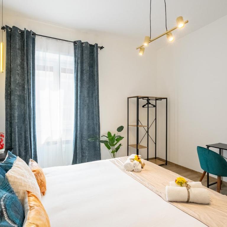 St Peter Luxury Apt - Walk to Vatican, 4-6 pax, A-C - Appartamento con 2 Camere da Letto e Balcone - 11