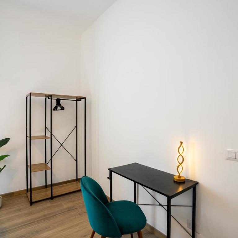 St Peter Luxury Apt - Walk to Vatican, 4-6 pax, A-C - Appartamento con 2 Camere da Letto e Balcone - 12