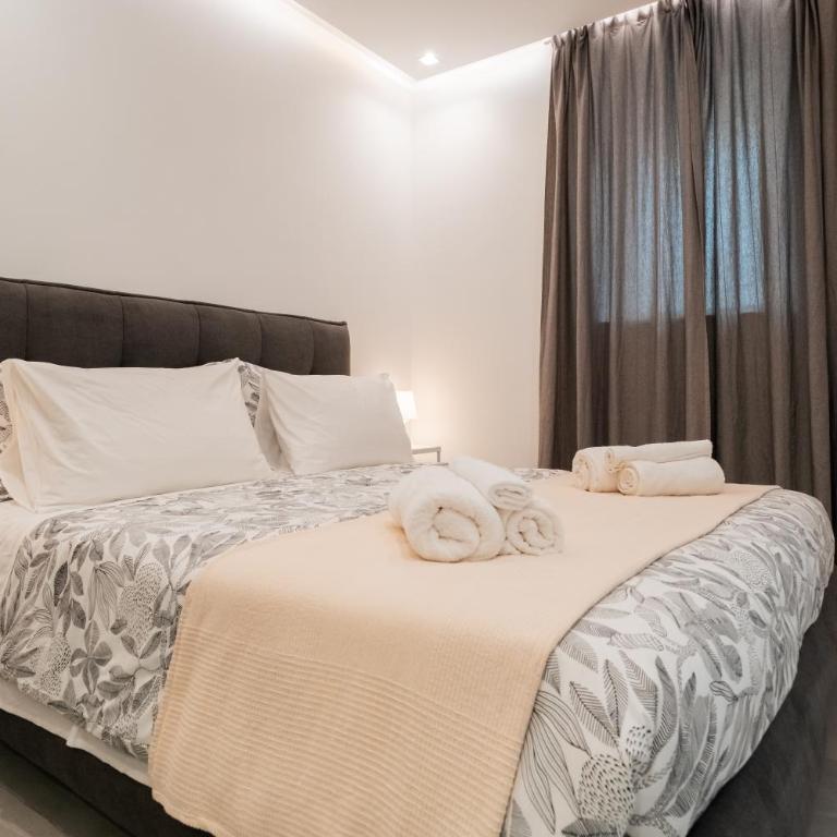 Sicilian Jacuzzi stay - 2BR - Two-Bedroom House - 16