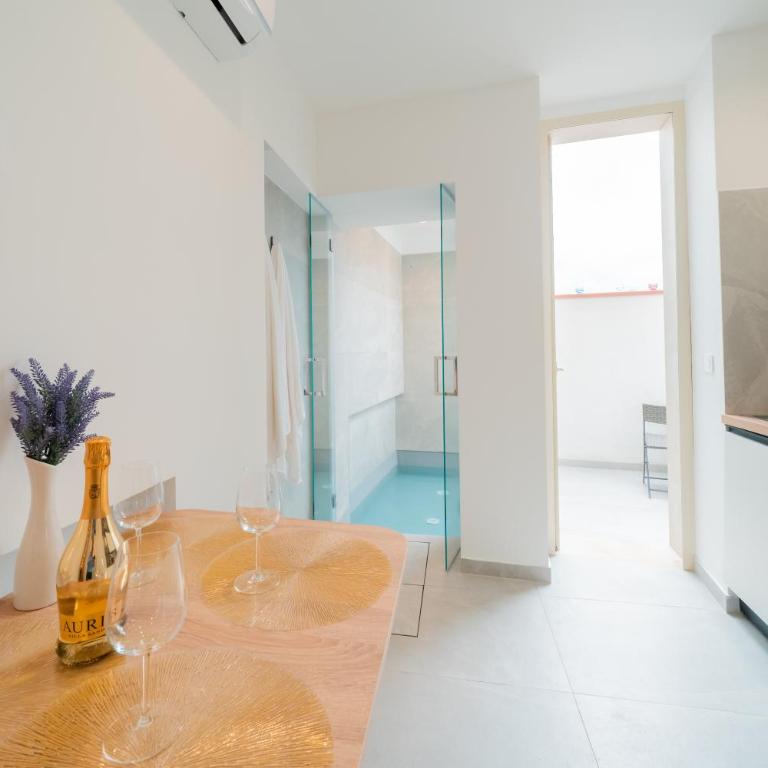 Sicilian Jacuzzi stay - 2BR - Two-Bedroom House - 9