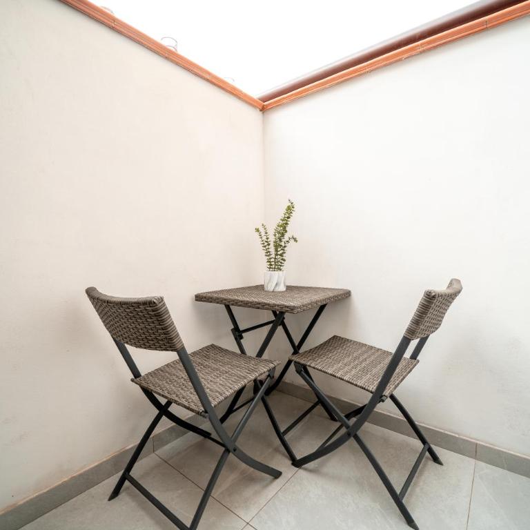 Sicilian Jacuzzi stay - 2BR - Two-Bedroom House - 5