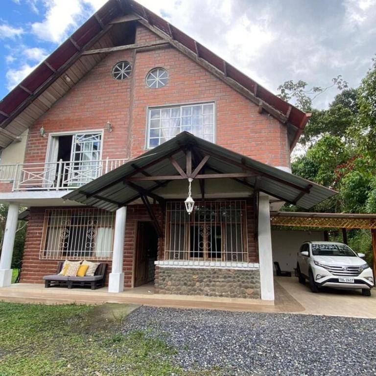 Relax Home - Three-Bedroom House - 2
