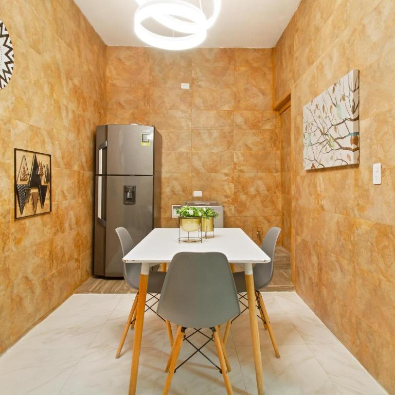 5 Bedroom - 1 Block from Lleras - P2 - Apartment - 8
