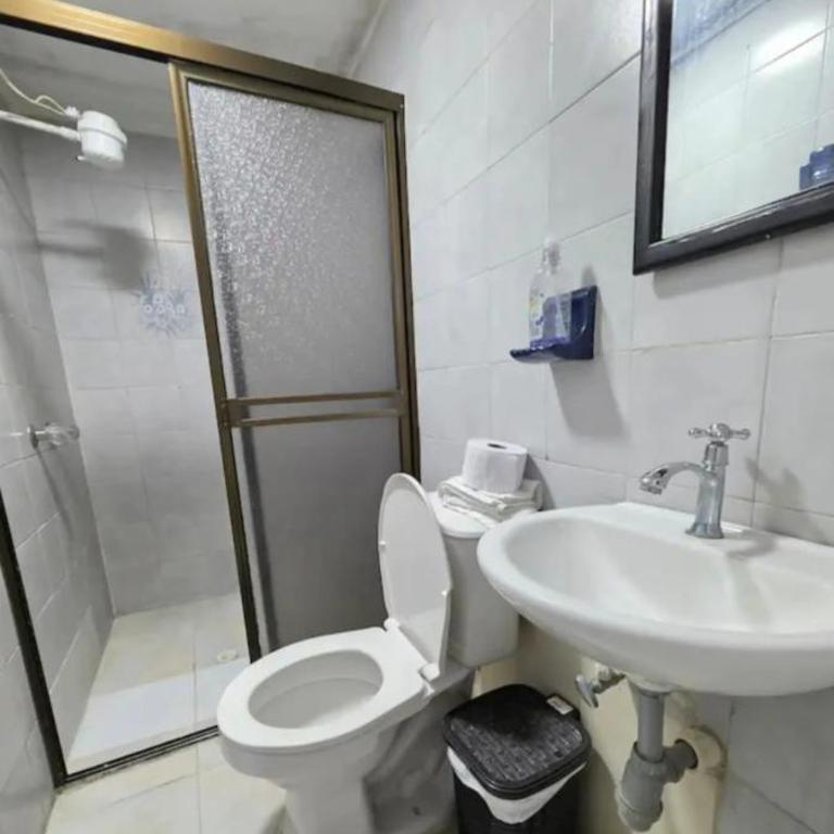 Amplio apartamento en laureles estadio 72 - Apartamento de 2 dormitorios - 8