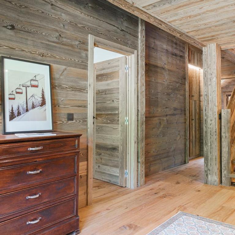 chalet in authentic Manigod farm - Chalet - 14