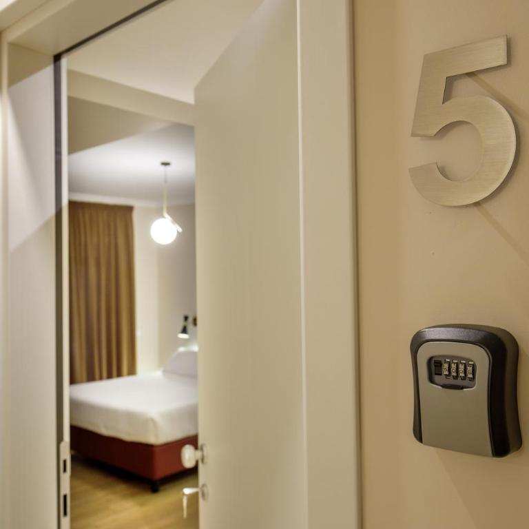 Suites 51 - Junior Suite - 12