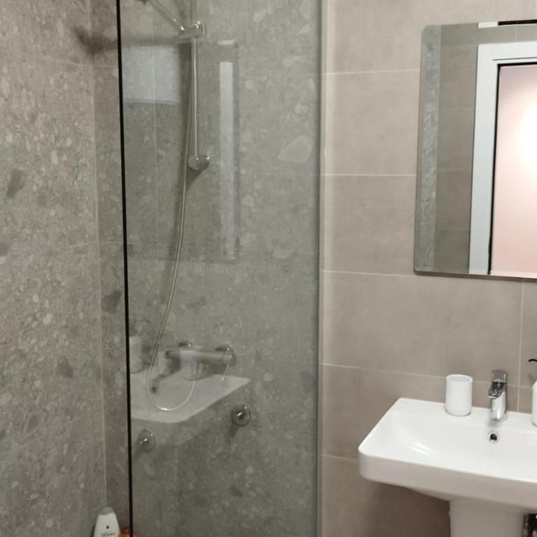 Apartments Grgurević - King Room - 3