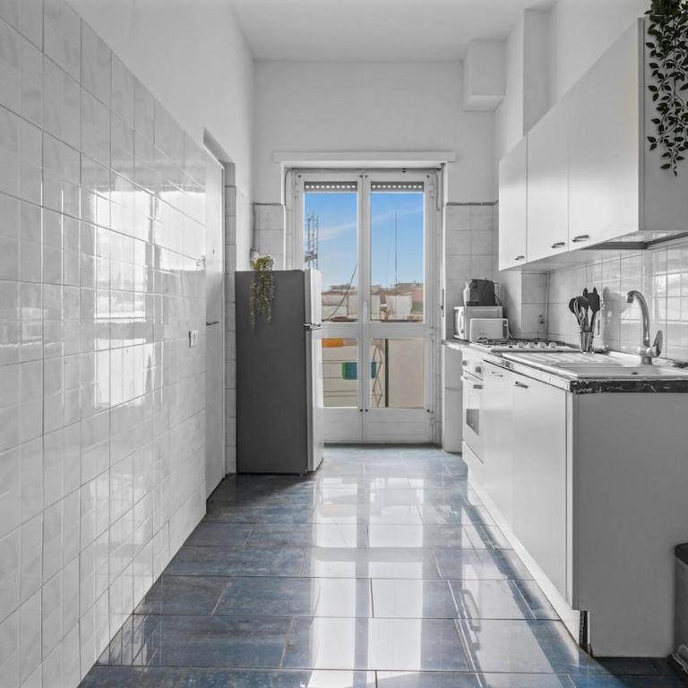 Brera area Large balcony and view - Appartamento con 3 Camere da Letto e con Balcone - 18