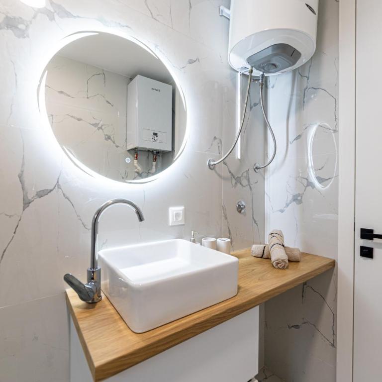 City Center Gorusa Design Apartments - Klasičan Apartman - 9
