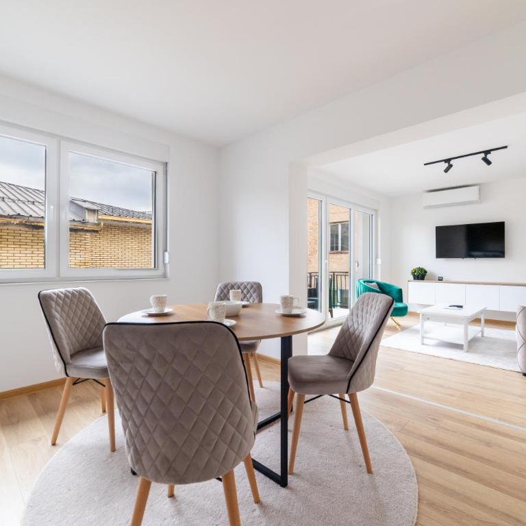 City Center Gorusa Design Apartments - Apartman sa 1 Spavaćom Sobom, Balkonom i Pogledom na Grad - 8