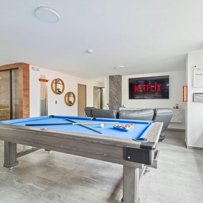 2 bedroom with pool table, 1 block from Lleras park, p8 - Two-Bedroom Apartment - 15