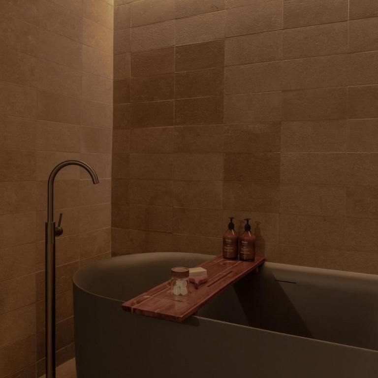 Wake Medellin, a Member of Design Hotels - Suite Junior Deluxe - 10