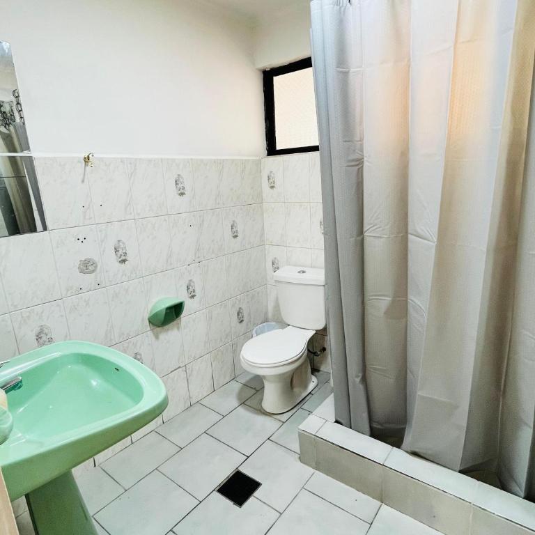 Altavista Hostal - Basic Triple Room - 3