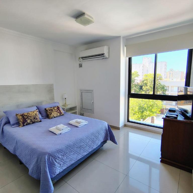 CHECK IN Desde las 19 hs, CHECK OUT Hasta las 16 hs - Apartamento de 1 dormitorio - 1