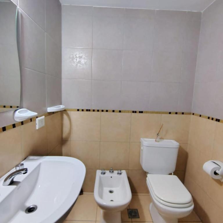 CHECK IN Desde las 19 hs, CHECK OUT Hasta las 16 hs - Apartamento de 1 dormitorio - 5