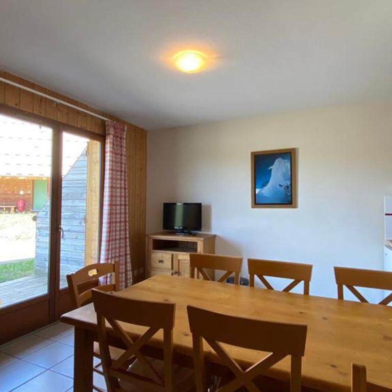 Chalet Mitoyen 3 Pièces - 7 Pers, Parking, Animaux Acceptés - FR-1-863-7 - Chalet (7 Erwachsene) - 1