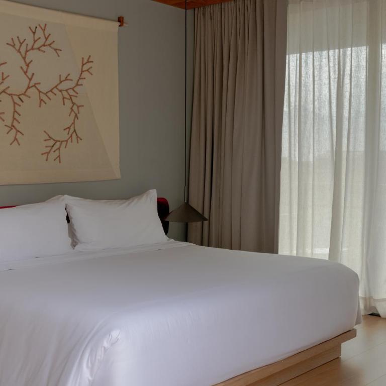 Wake Medellin, a Member of Design Hotels - Suite con bañera de hidromasaje - Cama extragrande - 3