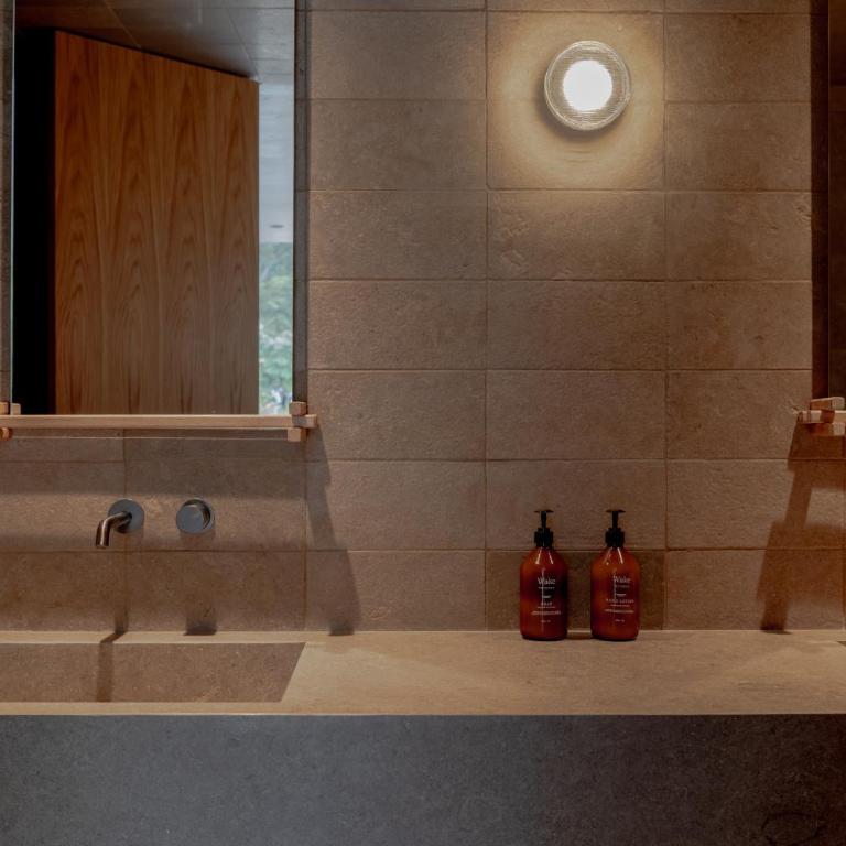 Wake Medellin, a Member of Design Hotels - Suite con bañera de hidromasaje - Cama extragrande - 7