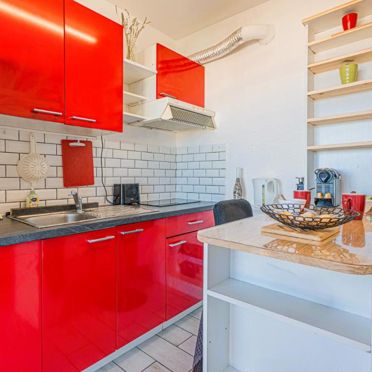 Superbe vue mer - 2 minutes de la plage - Parking - Appartamento con 1 Camera da Letto - 10