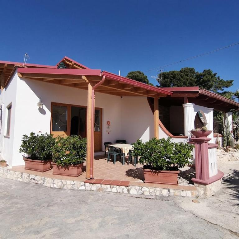Apartment in villa with 2 bathrooms 250m from the beach - Two-Bedroom Apartment - 1
