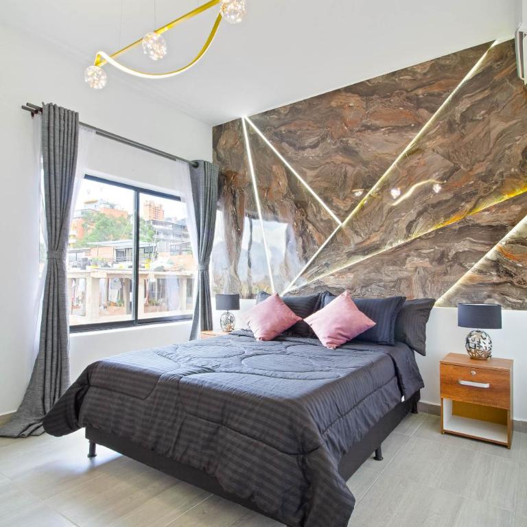 2 bedroom top floor with pool table, 1 block from Lleras park p9 - Two-Bedroom Apartment - 8