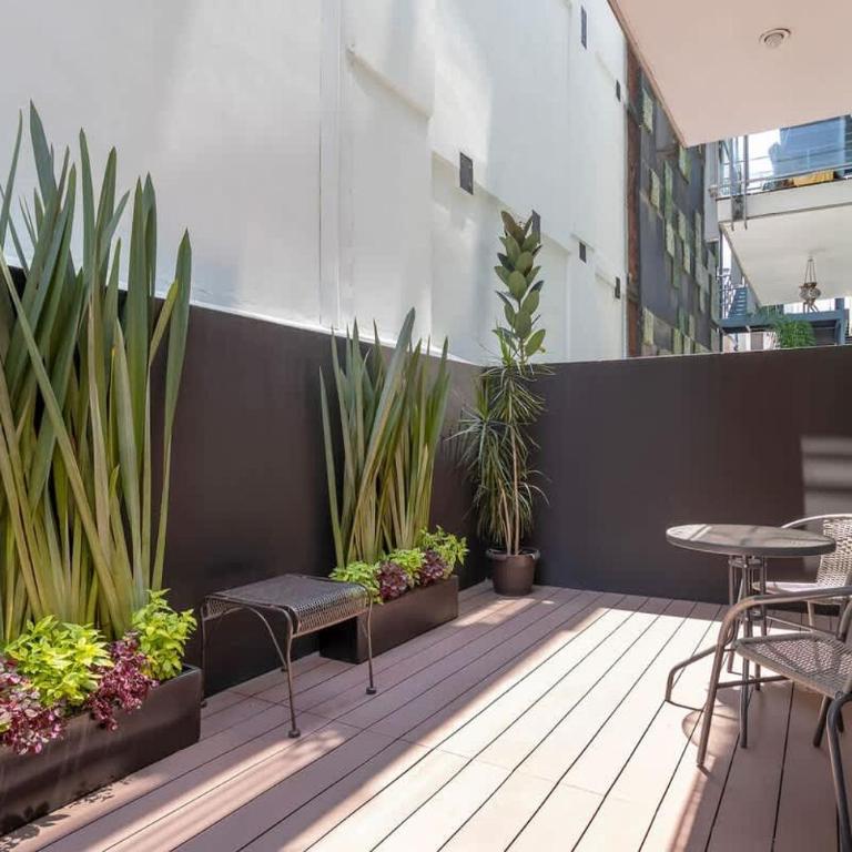Chic 2BR Condo in Condesa steps from Parque Mexico - Two-Bedroom Apartment with Balcony - 8