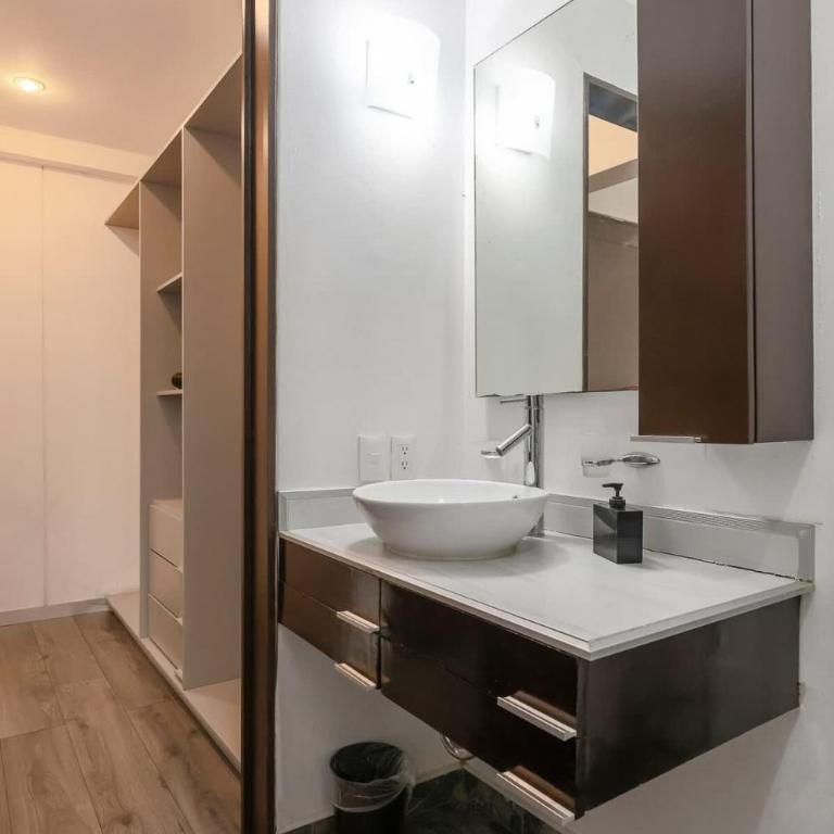 Chic 2BR Condo in Condesa steps from Parque Mexico - Two-Bedroom Apartment with Balcony - 21