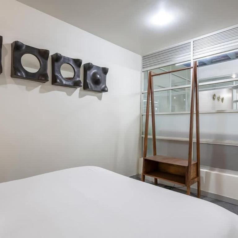 Chic 2BR Condo in Condesa steps from Parque Mexico - Two-Bedroom Apartment with Balcony - 25