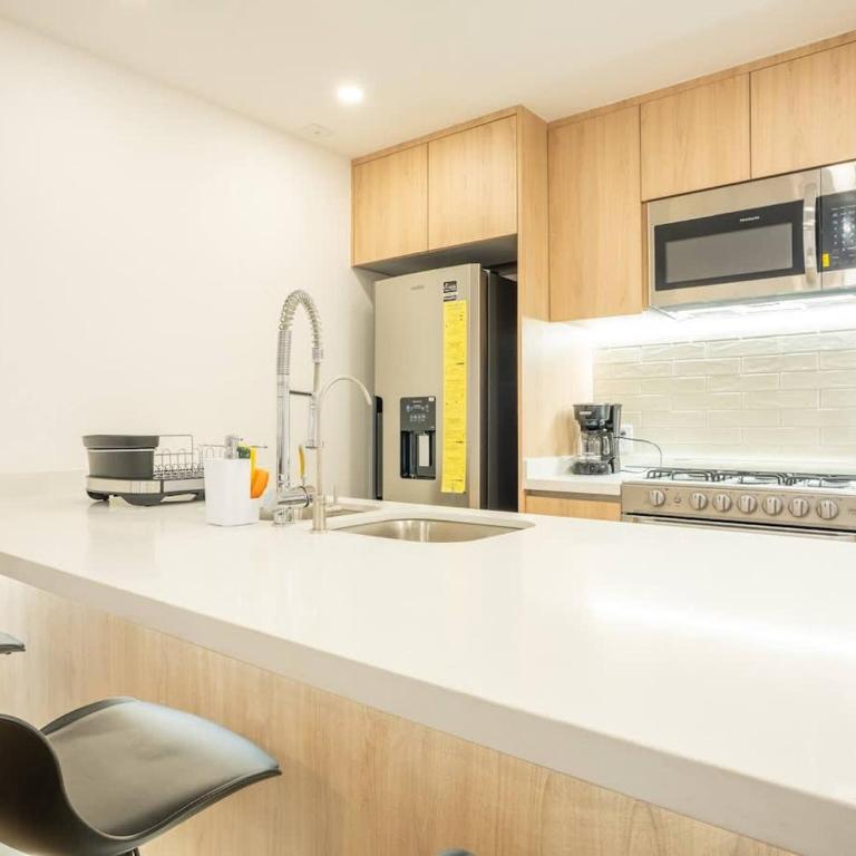 Stunning 3BR in Condesa with Terrace, Pool & Gym - Apartamento de 3 dormitorios - 23