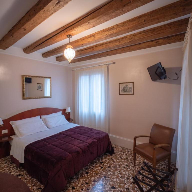 B&B a le Boteghe - Camera Matrimoniale/Doppia con Letti Singoli con Bagno Privato - 10