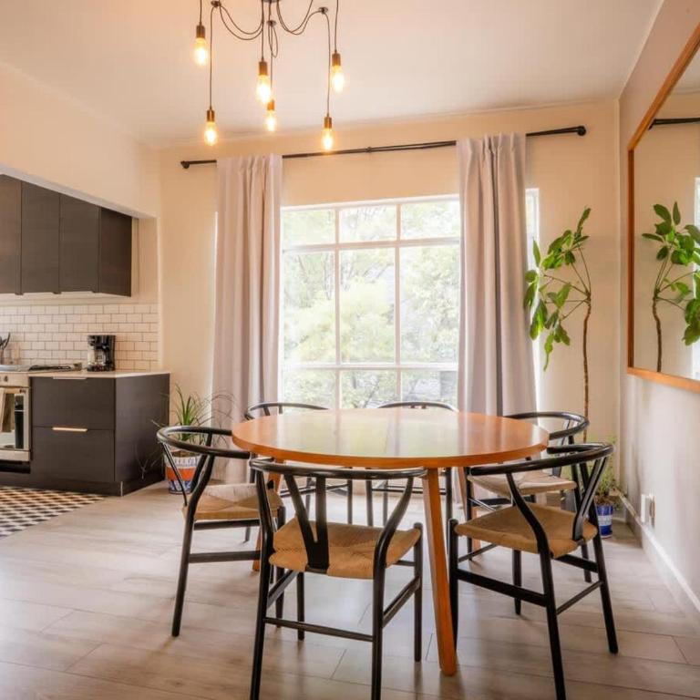 Stylish Polanco Apartment by Parque Lincoln - Two-Bedroom Apartment - 4
