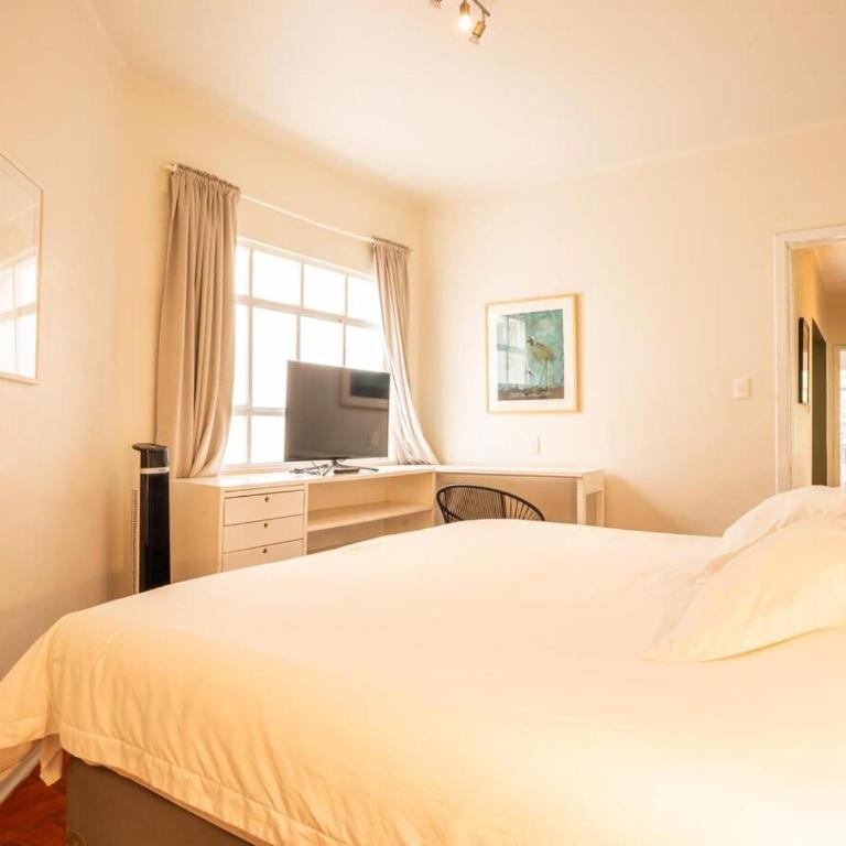 Stylish Polanco Apartment by Parque Lincoln - Two-Bedroom Apartment - 27