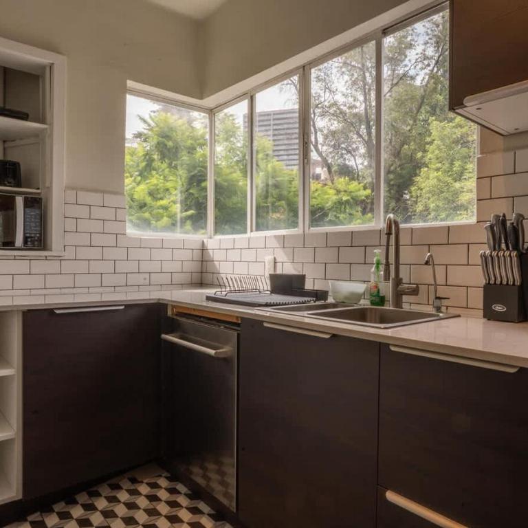 Stylish Polanco Apartment by Parque Lincoln - Two-Bedroom Apartment - 32