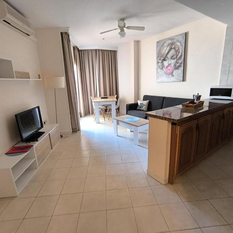 Apartamentos MAGIC BENALBEACH by Benalnova - Apartamento de 1 dormitorio con vistas al mar - 3