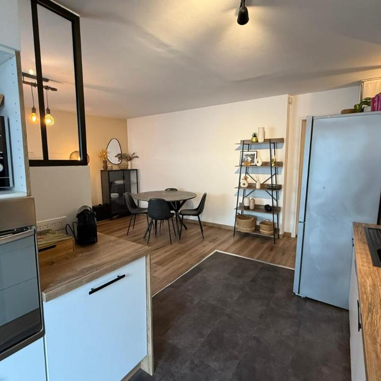 Modern apartment with terrace - ideal location - Apartamento de 1 dormitorio - 12