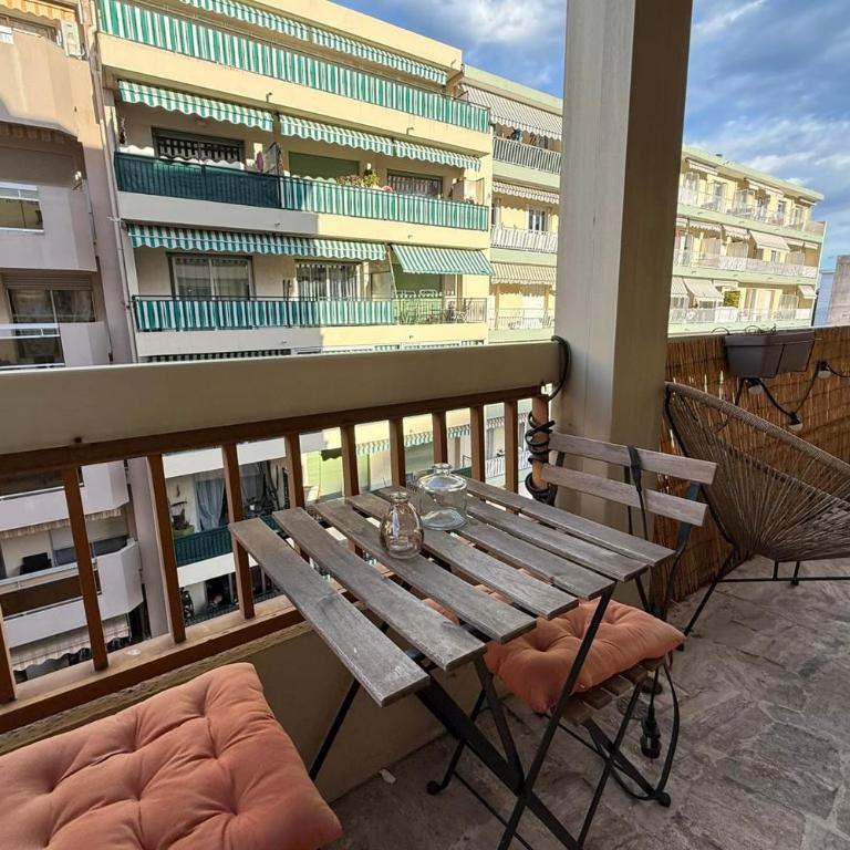 Modern apartment with terrace - ideal location - Apartamento de 1 dormitorio - 17