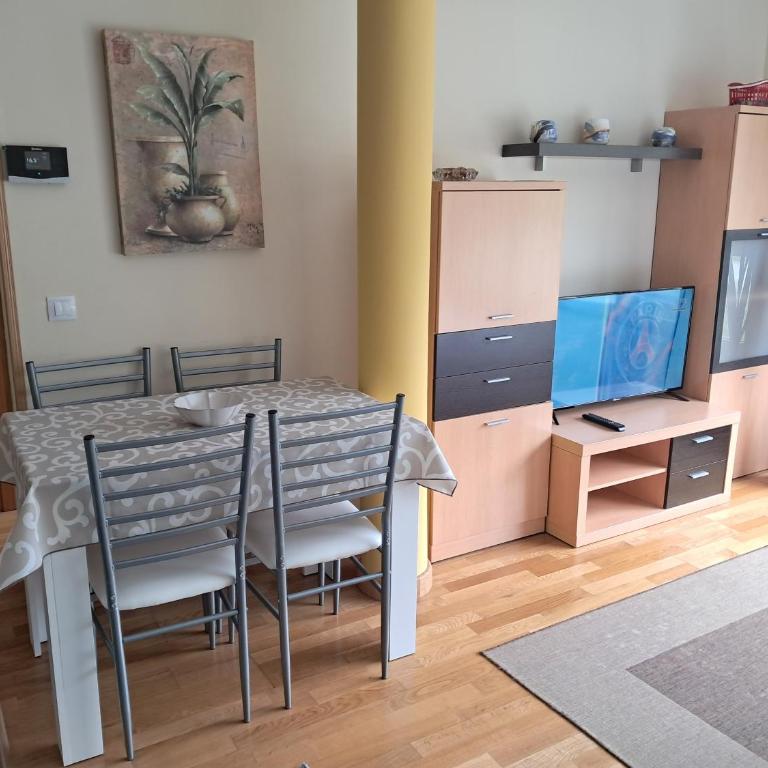 Calle Clemente Hernando Balmori nº7 - Apartment - 3