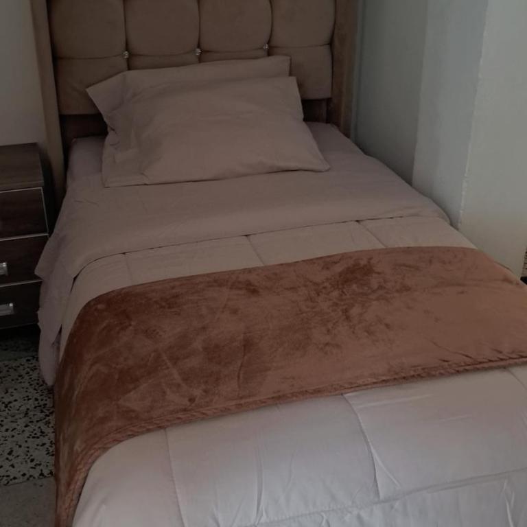 Hostal la familia - Twin Room - 4