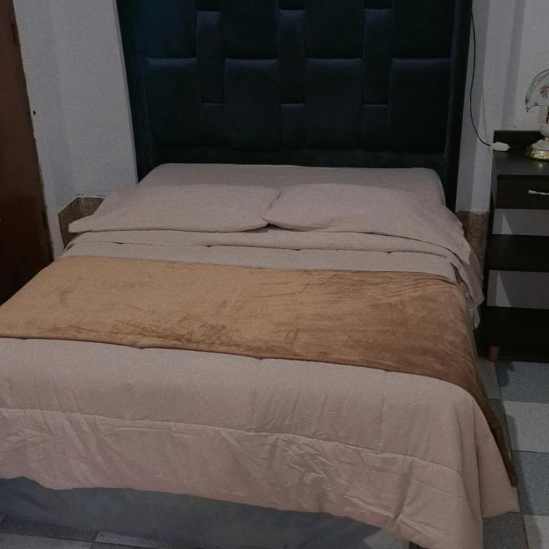 Hostal la familia - Double Room (1 Adult + 1 Child) - 7