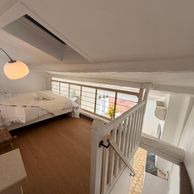 Appartements de Charme à Bormes les Mimosas Village médiéval ! - One-Bedroom Apartment with Sea View - 3