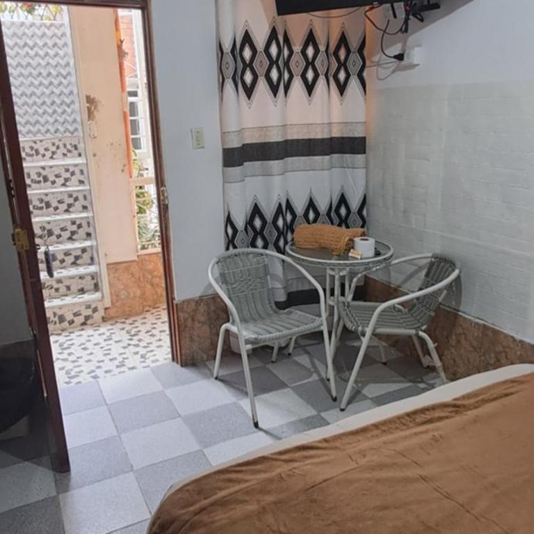 Hostal la familia - Double Room (1 Adult + 1 Child) - 8