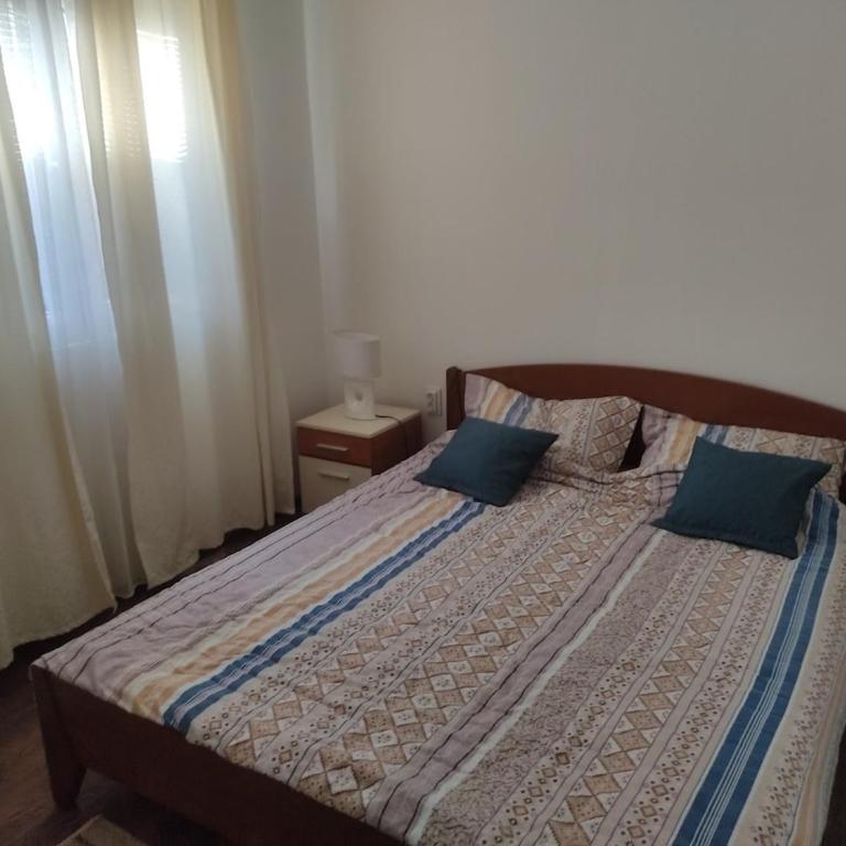 Modern & Cozy 2-Bedroom Getaway in Sutomore - Kuća sa 1 Spavaćom Sobom - 2