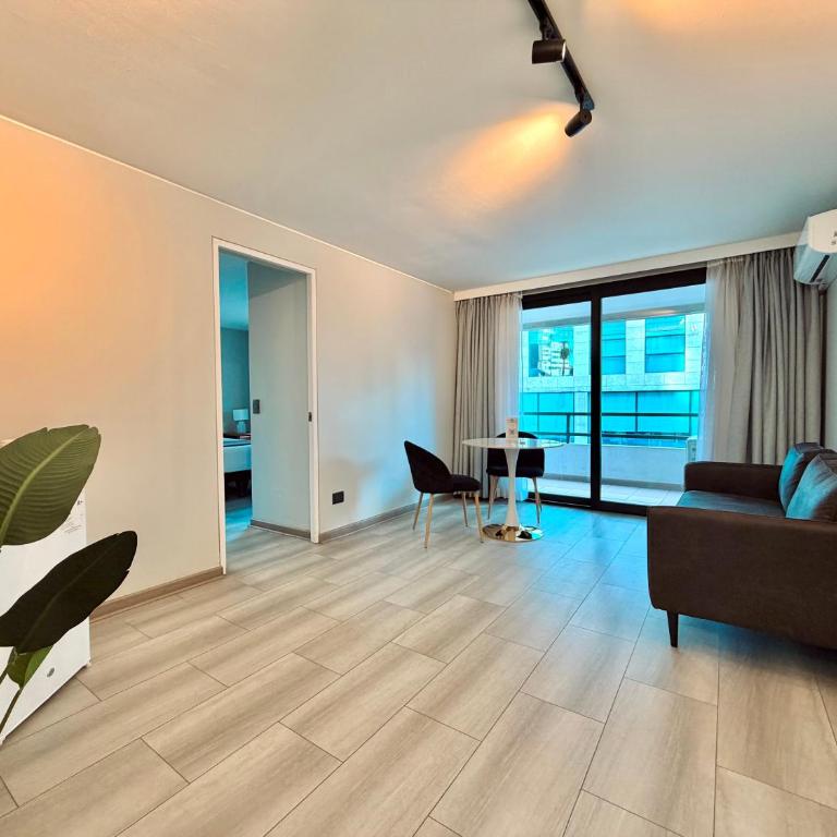 Tempo Rent Apart Hotel - Suite con cama grande y balcón - 4