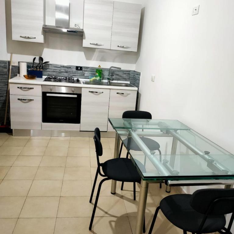 Valle d'Amuri House A house in the heart of Catania - Two-Bedroom House - 4