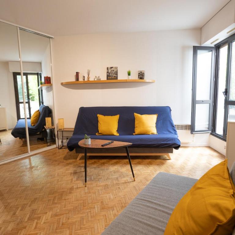 CHARMANT STUDIO PARISIEN EN PLEIN COEUR DES BEAUX QUARTIER PANTHEON NOTRE DAME JARDIN Du LUXEMBOURG - Appartement 1 Chambre - 6