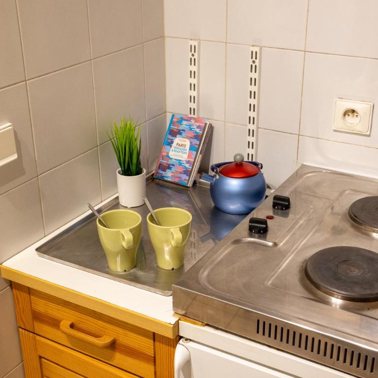 CHARMANT STUDIO PARISIEN EN PLEIN COEUR DES BEAUX QUARTIER PANTHEON NOTRE DAME JARDIN Du LUXEMBOURG - Appartement 1 Chambre - 17