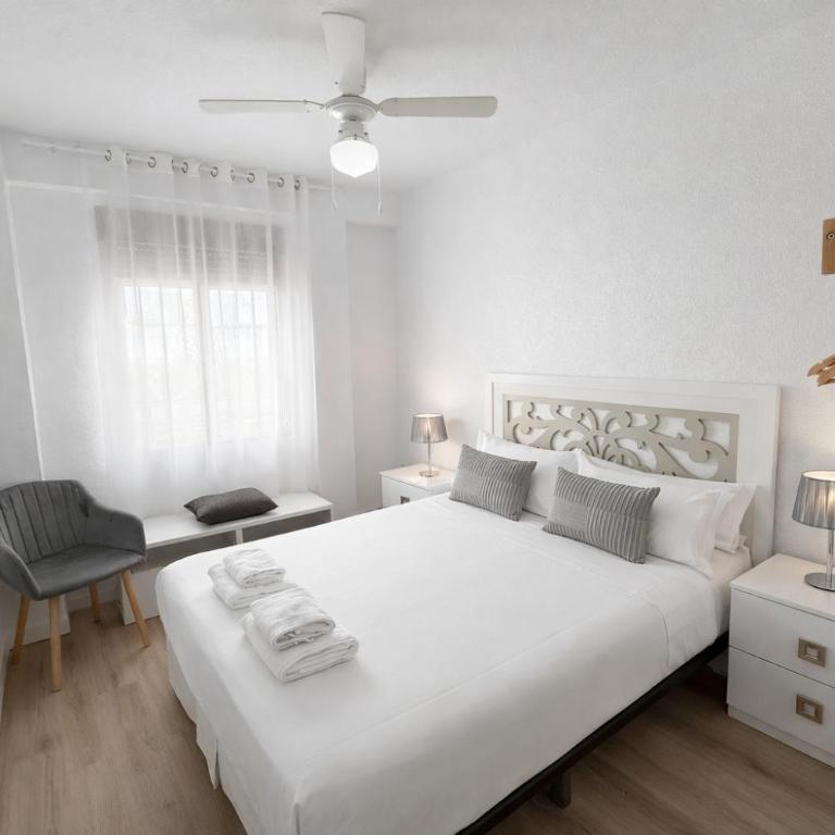 Esencia Histórica en Mezquita - Three-Bedroom Apartment - 4