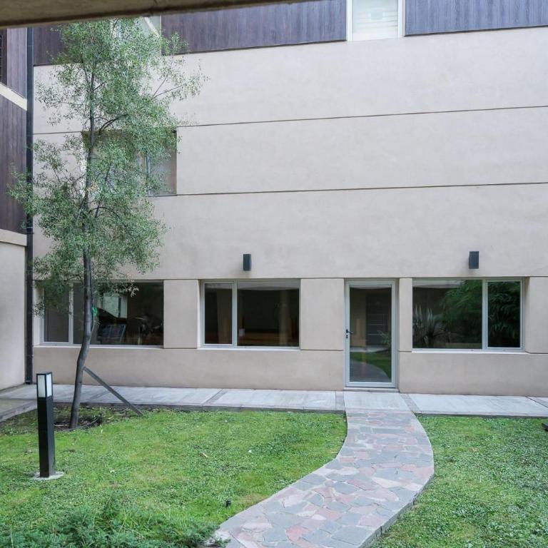 Depto. céntrico | 3 Ambientes | Cochera | Quincho - Apartamento Superior de 2 dormitorios - 45