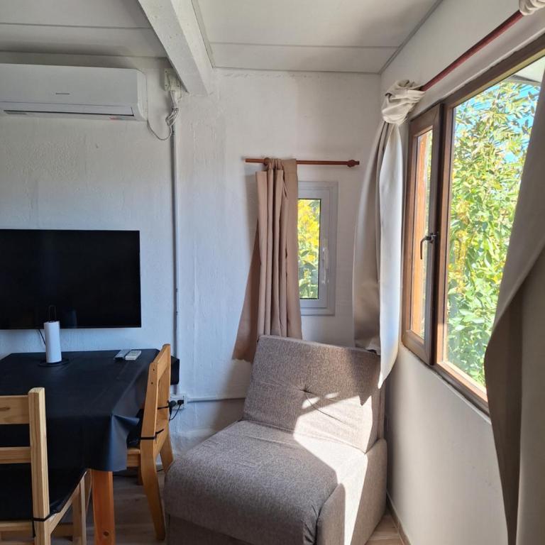 Saturnino Limay - One-Bedroom Apartment - 16